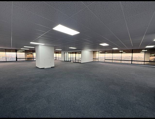 835M² OFFICE TO LET IN BRAAMFONTEIN WERF